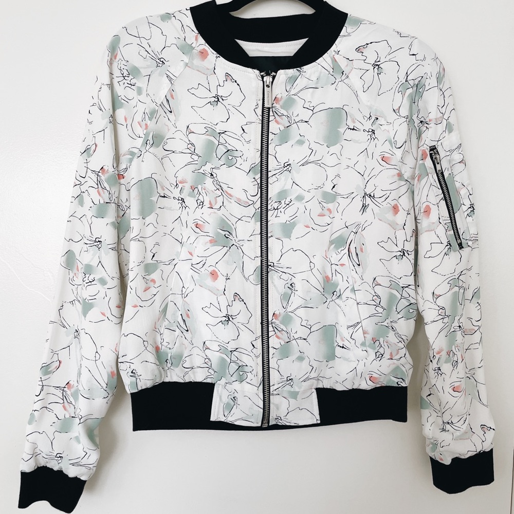 Sanctuary rustic charm daydream floral bomber